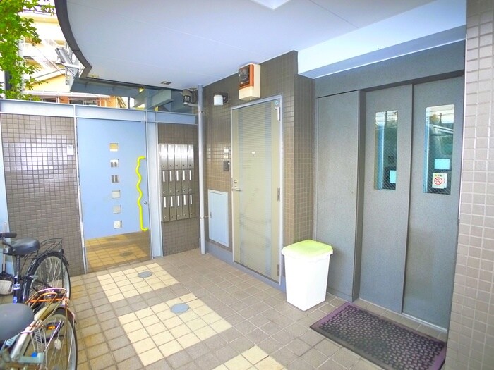 物件外観写真4　(建物設備)