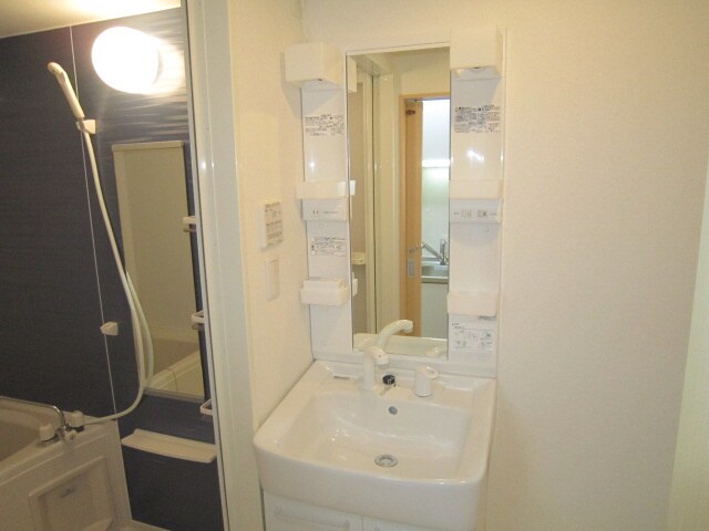物件内観写真10　(洗面)