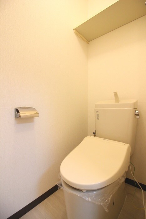 物件内観写真8　(トイレ)