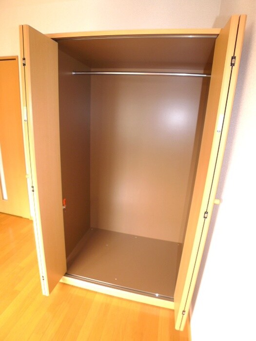 物件内観写真15　(収納)