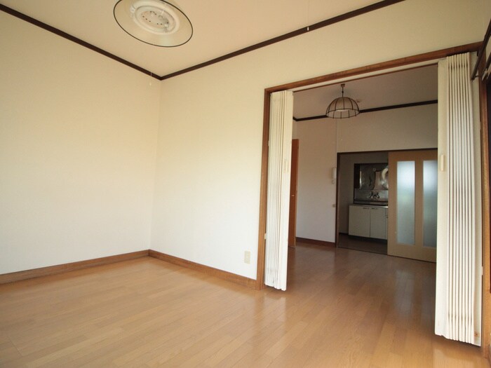 物件内観写真9　(居室)