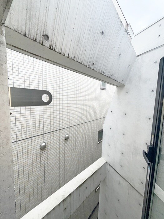 物件内観写真10　(ベランダ・バルコニー)