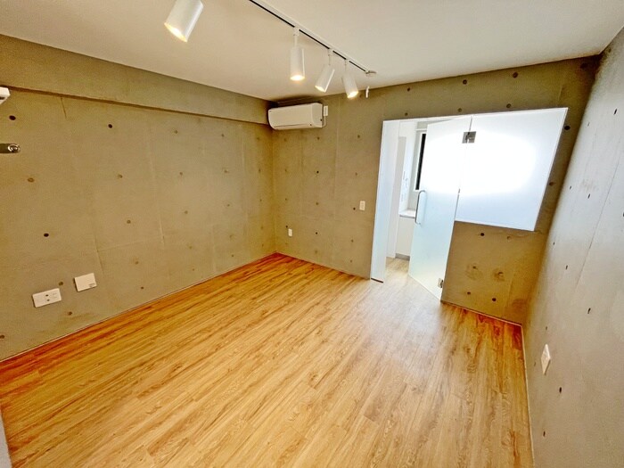 物件内観写真14　(居室)