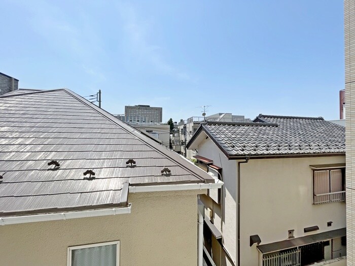 物件内観写真18　(室内からの展望)