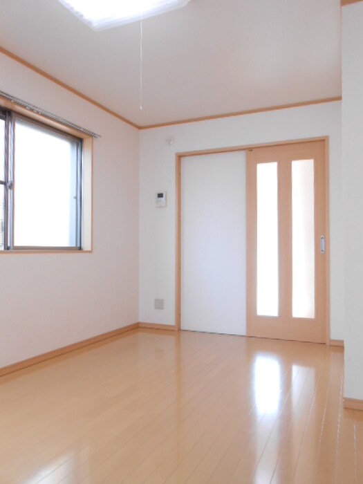 物件内観写真9　(居室)