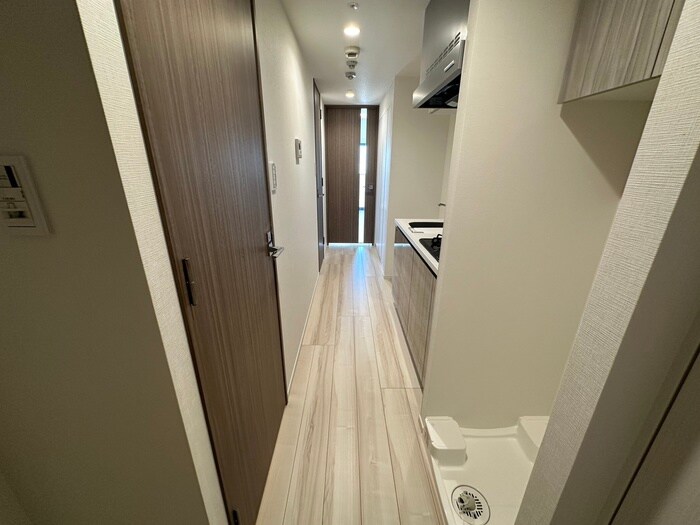 物件内観写真18　(廊下)