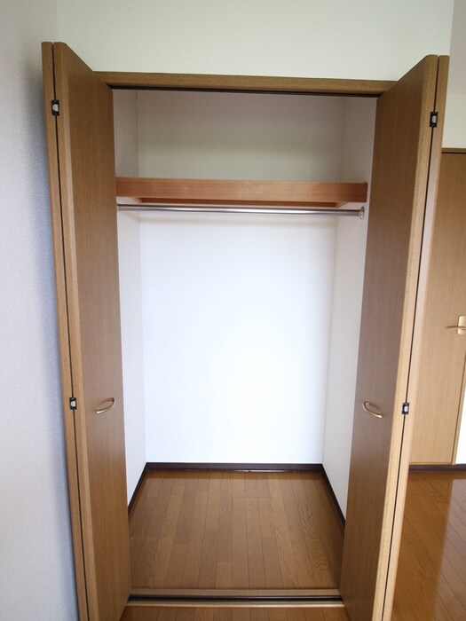 物件内観写真13　(収納)