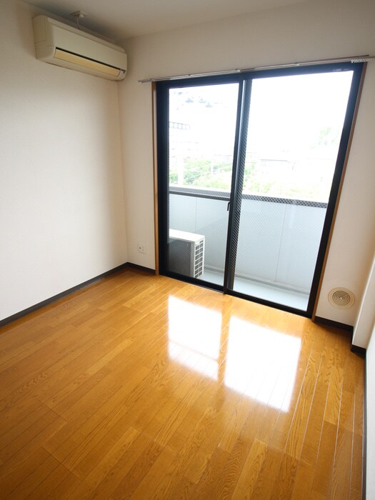 物件内観写真22　(居室)