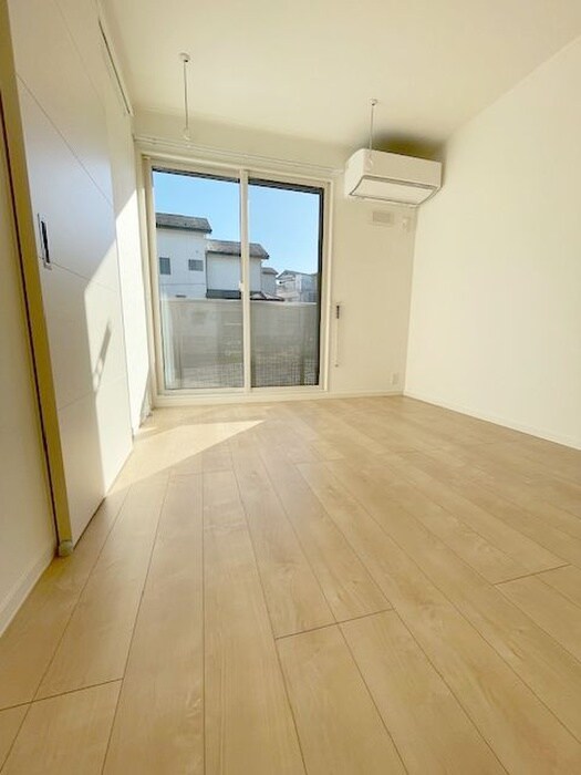 物件内観写真9　(居室)