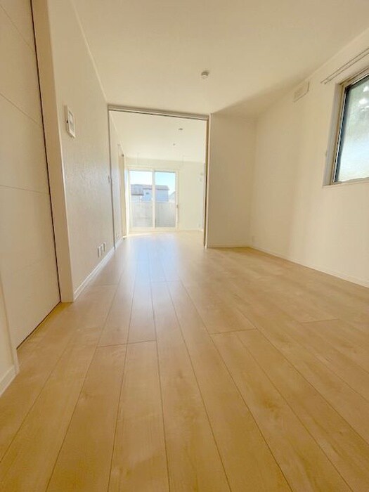 物件内観写真10　(居室)