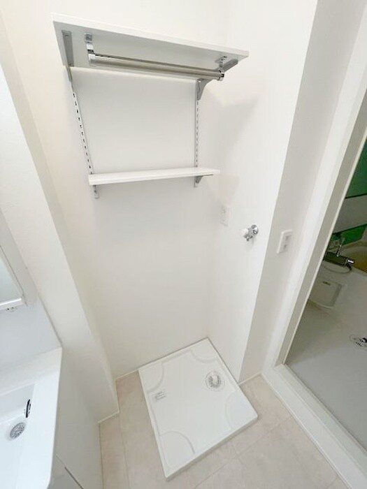 物件内観写真15　(洗濯機置場)