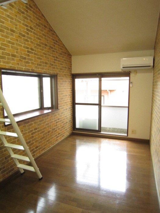 物件内観写真12　(居室)