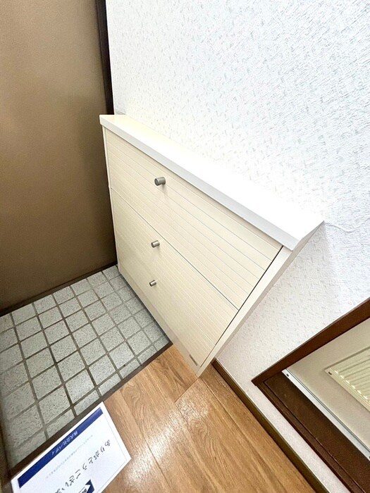 物件内観写真18　(靴箱)