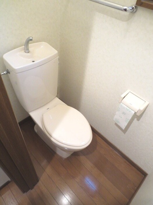 物件内観写真9　(トイレ)