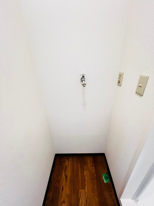 物件内観写真17　(洗濯機置場)