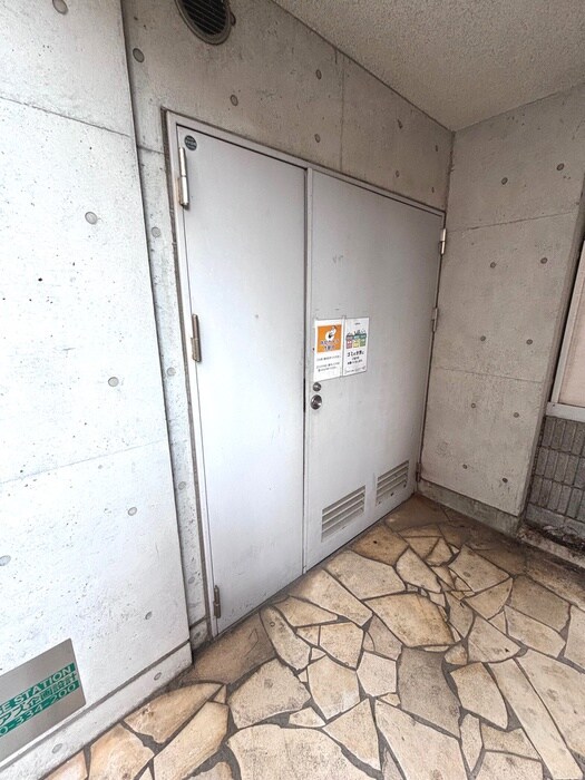 物件外観写真6　(建物設備)