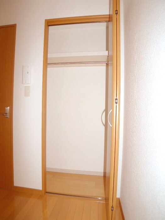物件内観写真11　(収納)