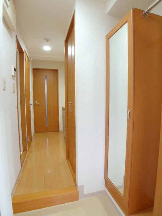 物件内観写真15　(廊下)