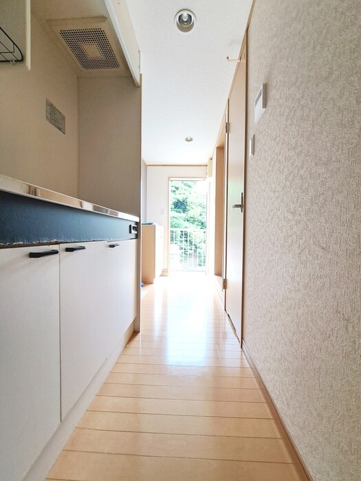 物件内観写真21　(廊下)