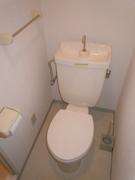 物件内観写真11　(トイレ)