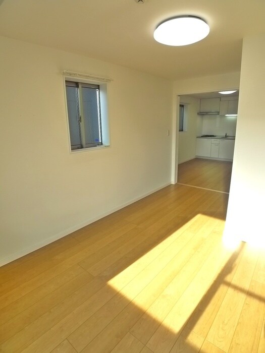 物件内観写真5　(居室)