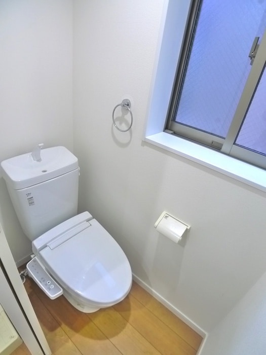 物件内観写真9　(トイレ)