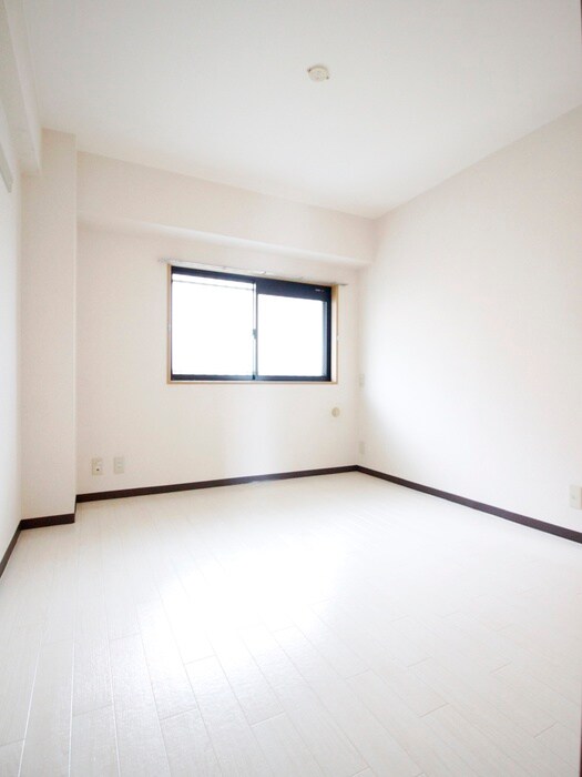 物件内観写真21　(居室)