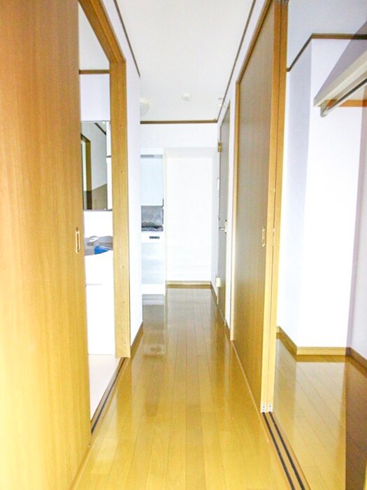 物件内観写真19　(廊下)