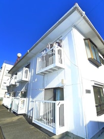 ハイツ神田の外観写真