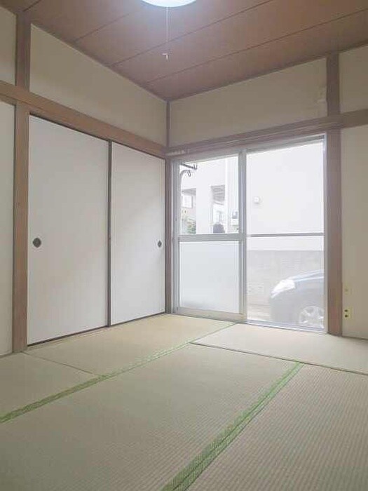 物件内観写真4　(居室)