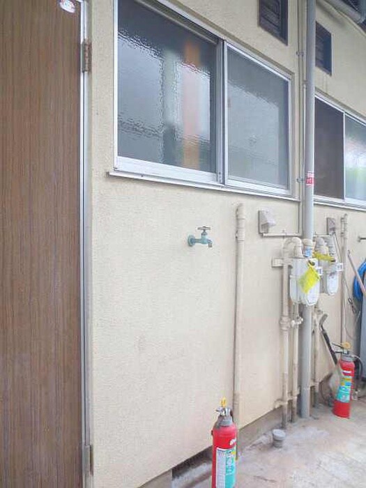 物件内観写真13　(洗濯機置場)