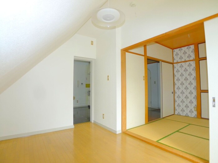 物件内観写真9　(居室)