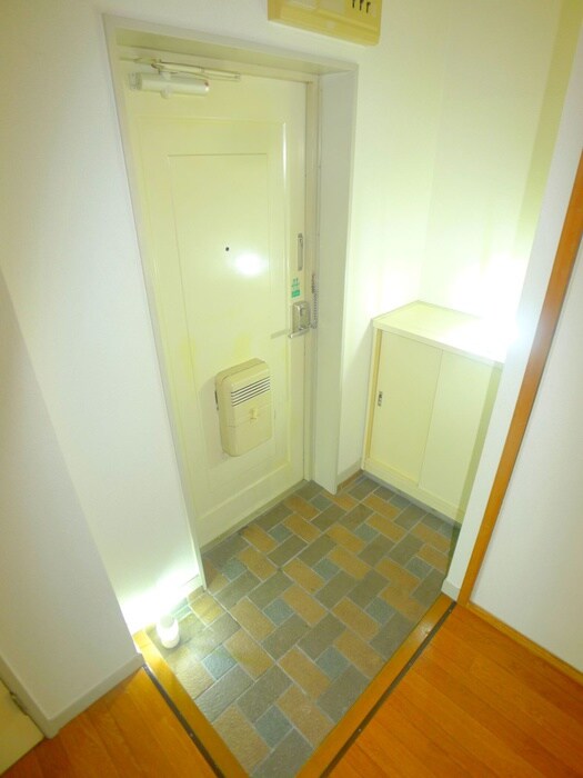 物件内観写真17　(玄関)