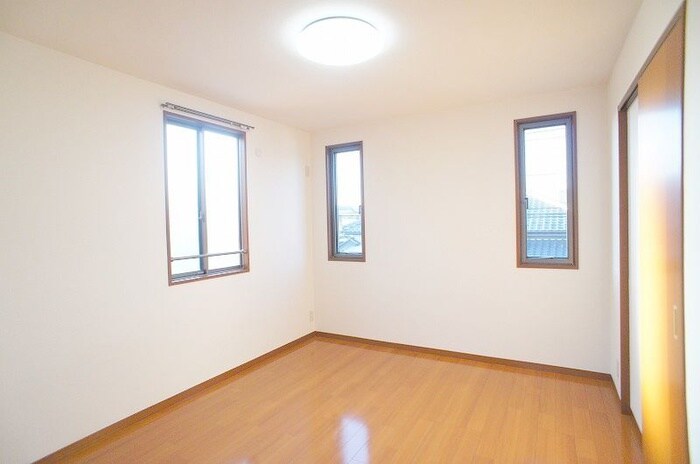 物件内観写真6　(居室)