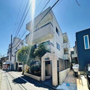 ラ・ピエサ外観写真