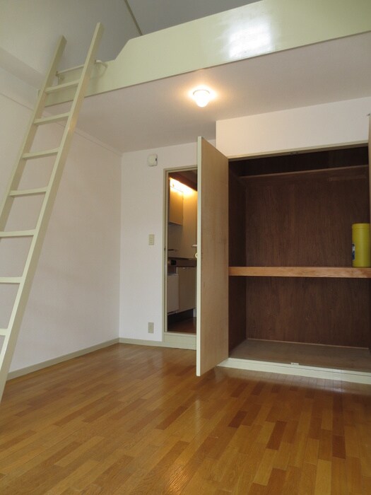 物件内観写真7　(居室)