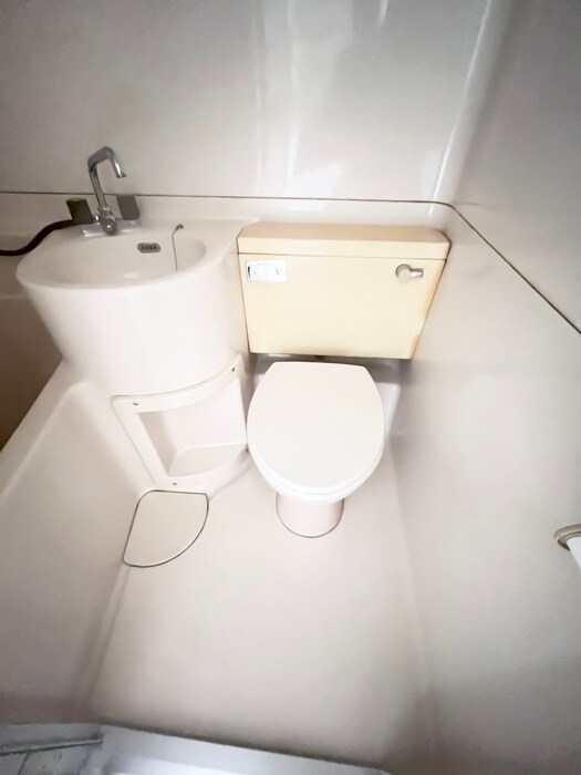 物件内観写真12　(トイレ)