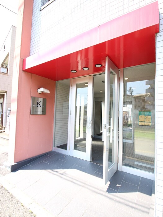 物件外観写真3　(エントランス部分)