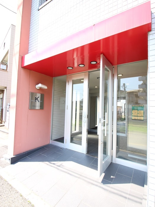 物件外観写真3　(エントランス部分)