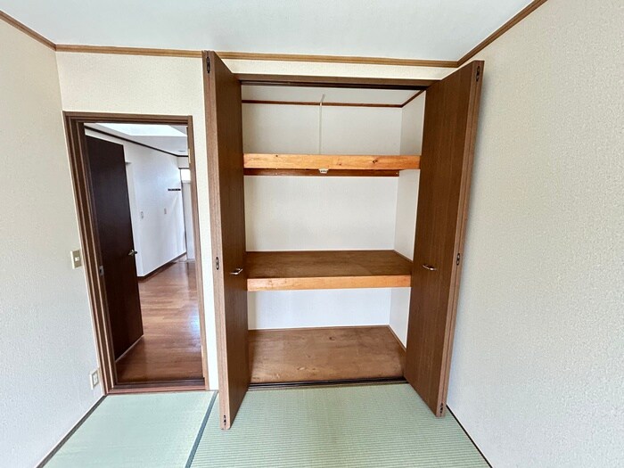 物件内観写真11　(収納)