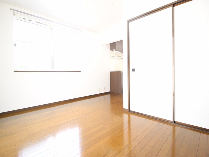 物件内観写真9　(居室)