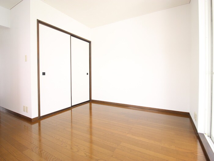 物件内観写真10　(居室)