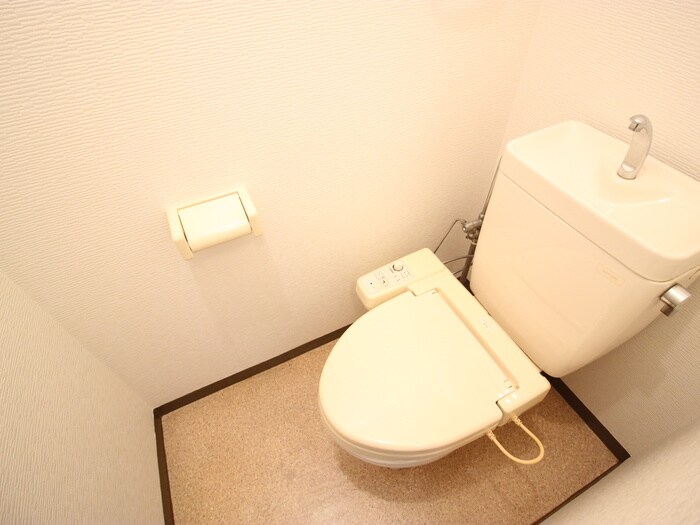 物件内観写真16　(トイレ)