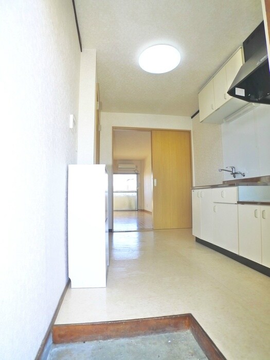 物件内観写真9　(玄関)