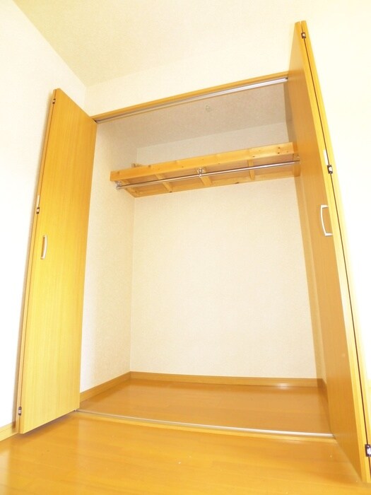 物件内観写真15　(収納)