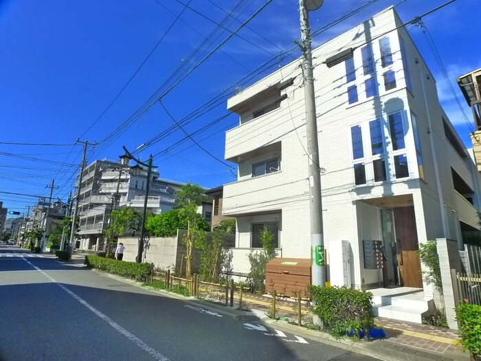 物件外観写真6　(周辺環境)