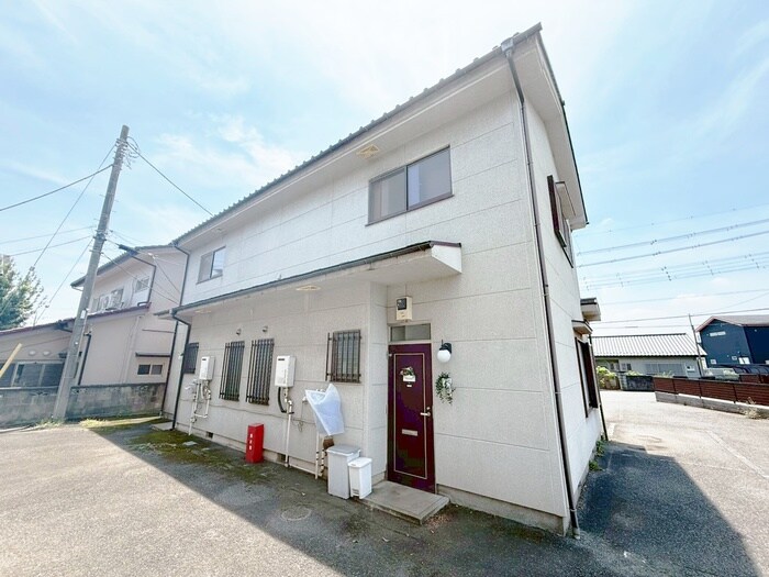 ウェルスィ－中山Ｂ棟の物件外観写真