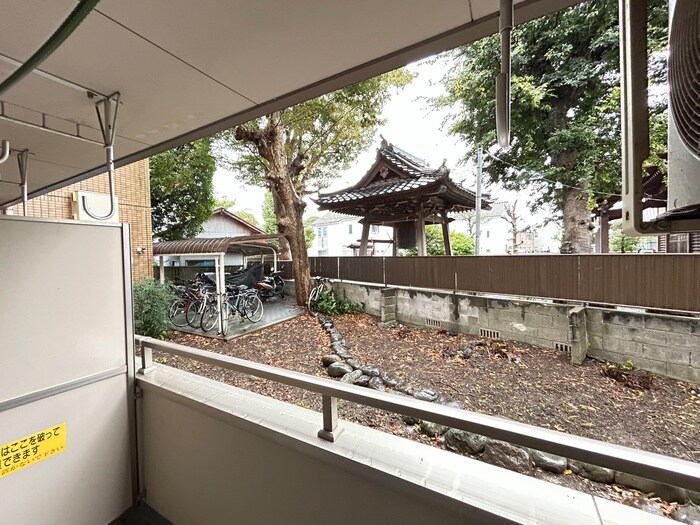 物件内観写真19　(室内からの展望)