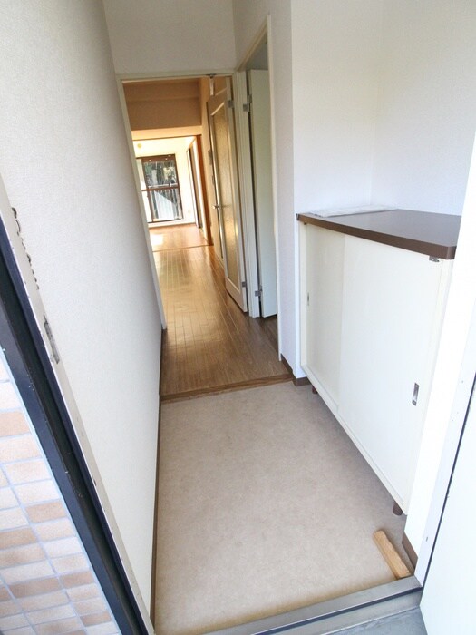 物件内観写真15　(玄関)