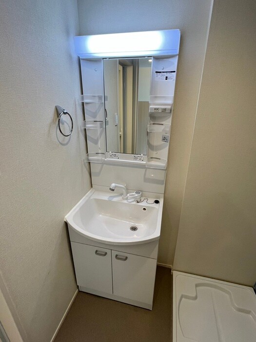 物件内観写真11　(洗面)